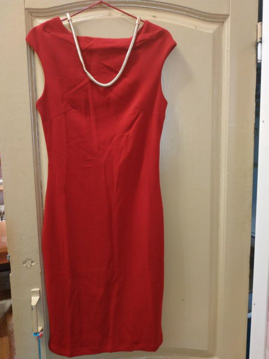 Красное Платье Эйвон