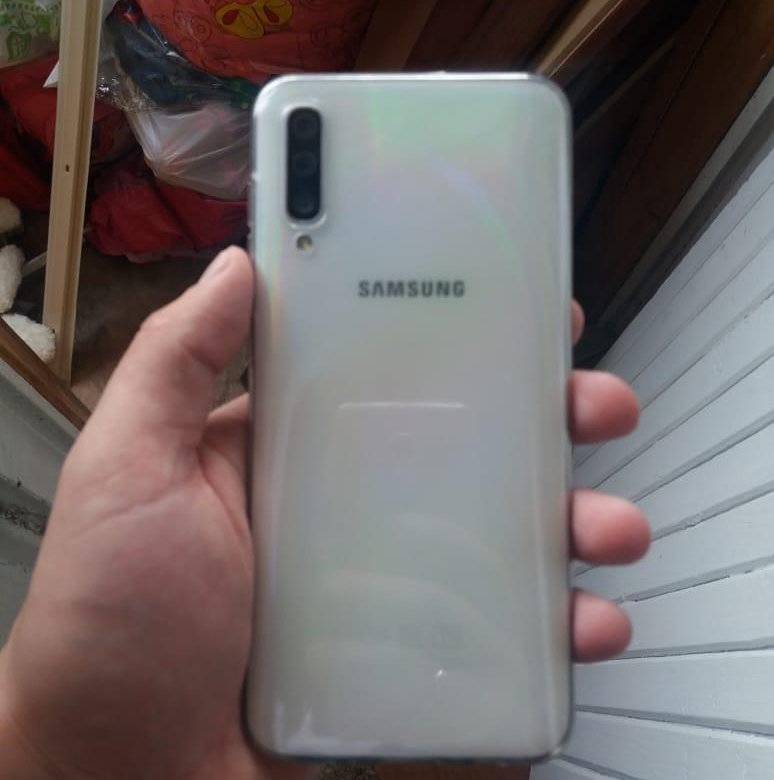 Samsung A50 White