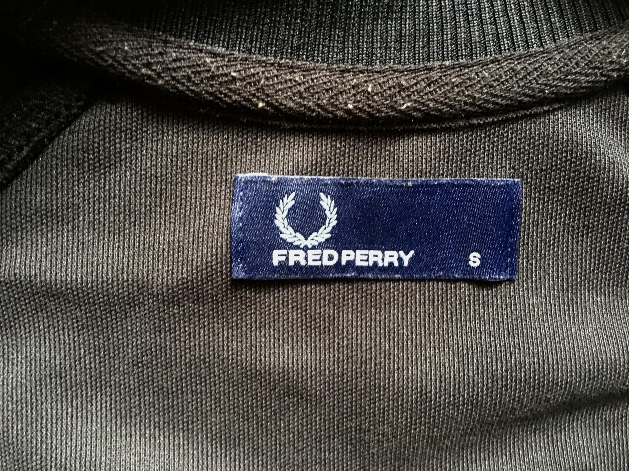 Fred perry raven