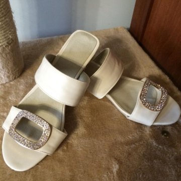 Летние шлепанцы????????????????