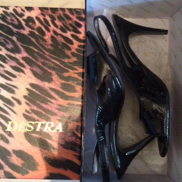 Босоножки женские