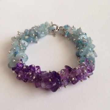 Браслет из аквамарина и аметиста. Ручная работа.