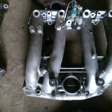 Впускной коллектор мерседес 124 м 103. Впускной коллектор м104. Впускной коллектор м104 мерседес. Коллектор мерседес 124. Коллектор мерседес 124.