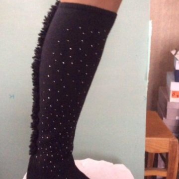 Демисезонные новые сапоги.