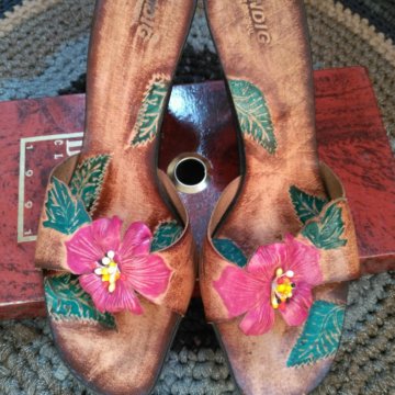 Босоножки Findig ручной работы