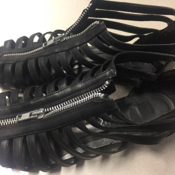 Французские босоножки