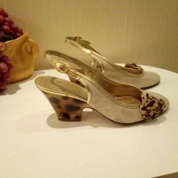 Босоножки женские 38р Lorena Page