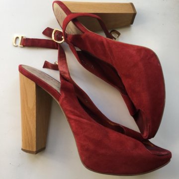 Туфли босоножки на устойчивом каблуке