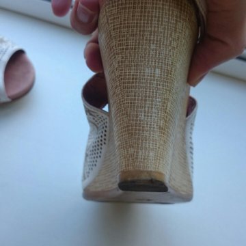 Босоножки на танкетке размер 40