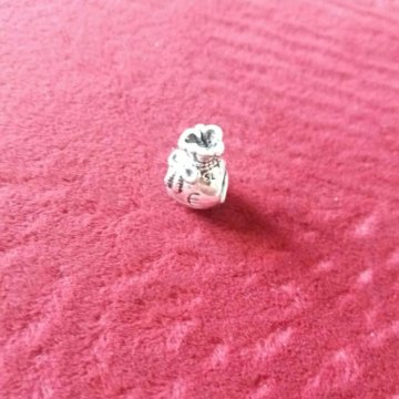 Серебряный шарм