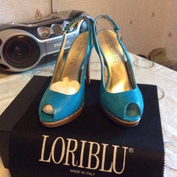 Босоножки фирмы LORIBLU