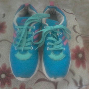 Кроссовки р.36-37