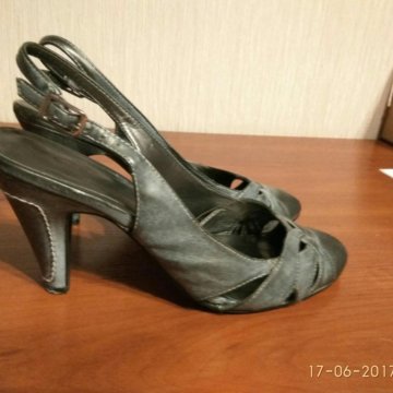 Босоножки в хорошем состоянии