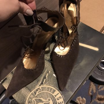 Туфли на шнуровке