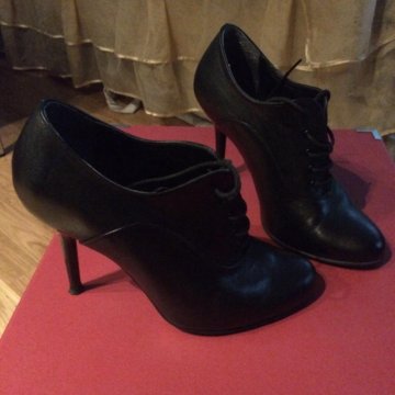 Новые кожаные ботильоны 36 размер