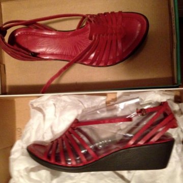 Босоножки Clarks новые