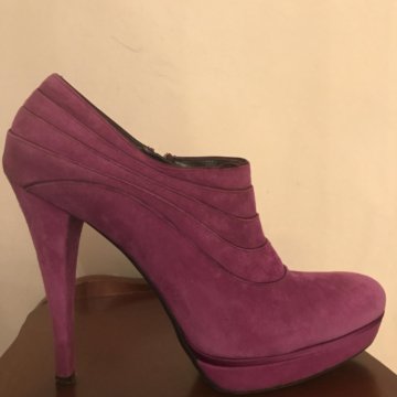 Ботильоны б/у замшевые ALBANO