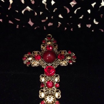 Подвеска крестик новая!