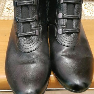 Не весомые ботильены