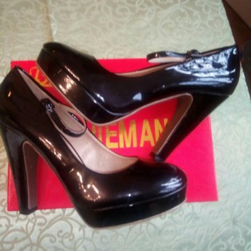 Туфли женские черные