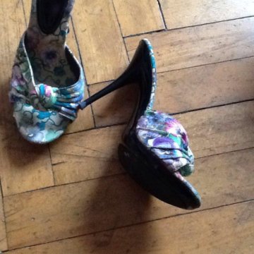 Шлепки р 36-36.5