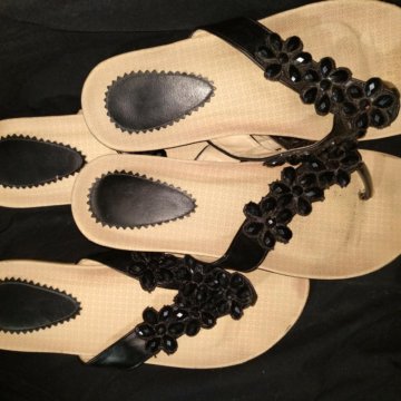 Босоножки 39 размер 2 пары