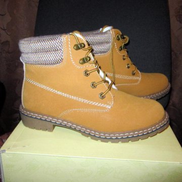 Ботинки женские 39 р.