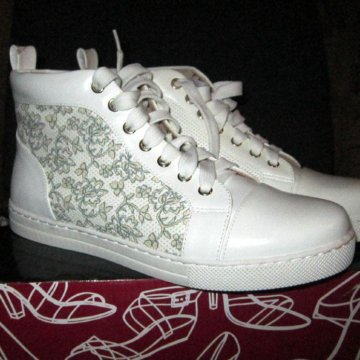 Ботинки женские 39 р. НОВЫЕ