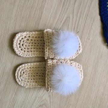 Тапочки ручной работы.