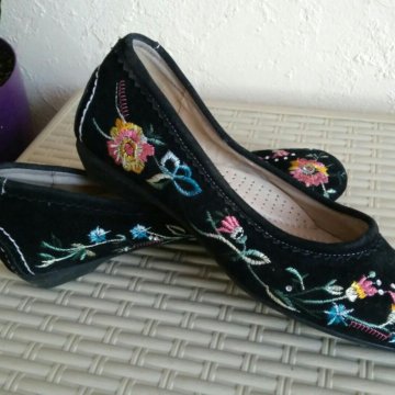 Узорчатые стильные туфли