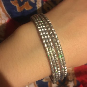 5 тонких браслетов бижутерия