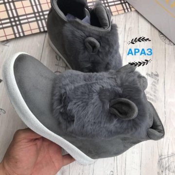 Ботинки с ушками размер 38