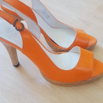 Новые яркие босоножки, кожа, р. 39