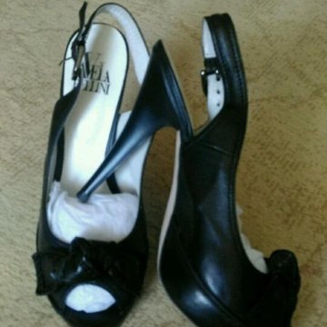 Потрясающие босоножки