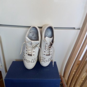 Кожаные кроссовки, фирма BOTTICELLI