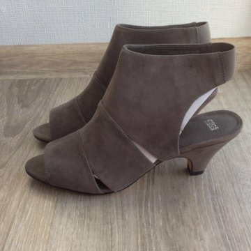 Новые замшевые туфли Asos