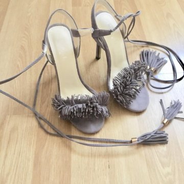 ????Стильные босоножки