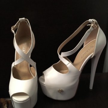 Босоножки, туфли