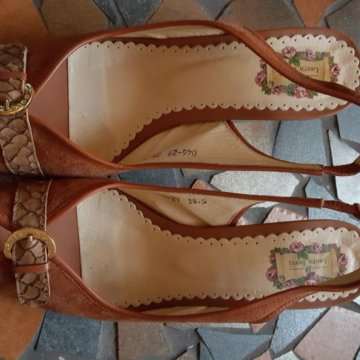 Босоножки из натуральной кожи коричневые