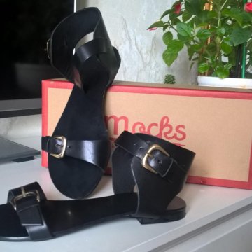 Босоножки летние