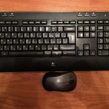 Клавиатура и мышь Logitech MK520 Black USB б/у