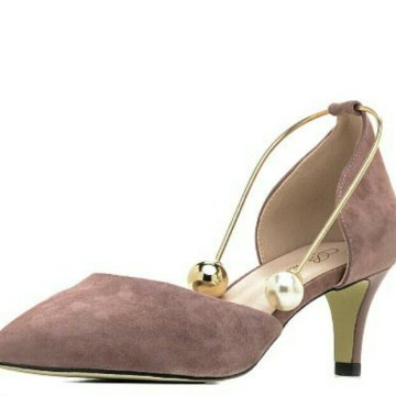 Босоножки пудровые