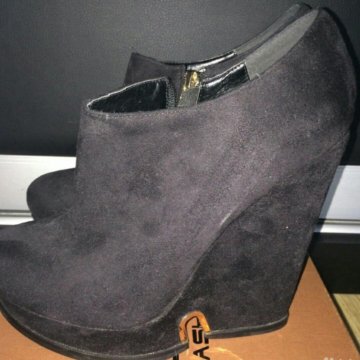 Ботильоны Vallenssia