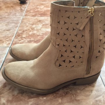 Ботинки женские