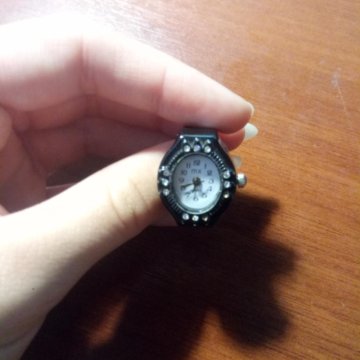 Кольцо-часы