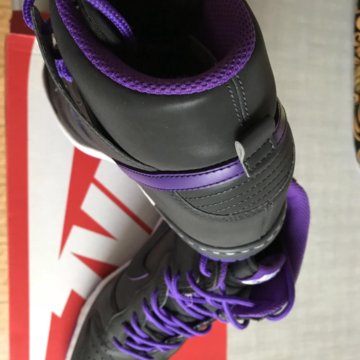 Оригинальные кроссовки NIKE