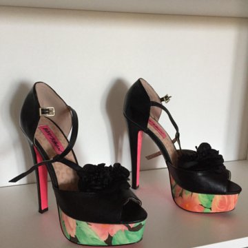 Босоножки женские