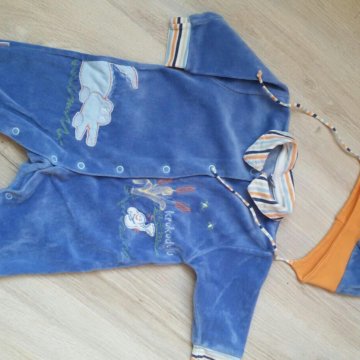 Комбинезон с шапкой