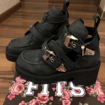 Новые ботильоны Jeffrey Campbel