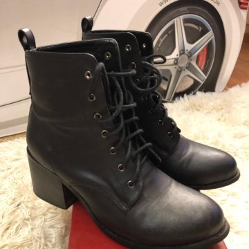 Ботинки женские